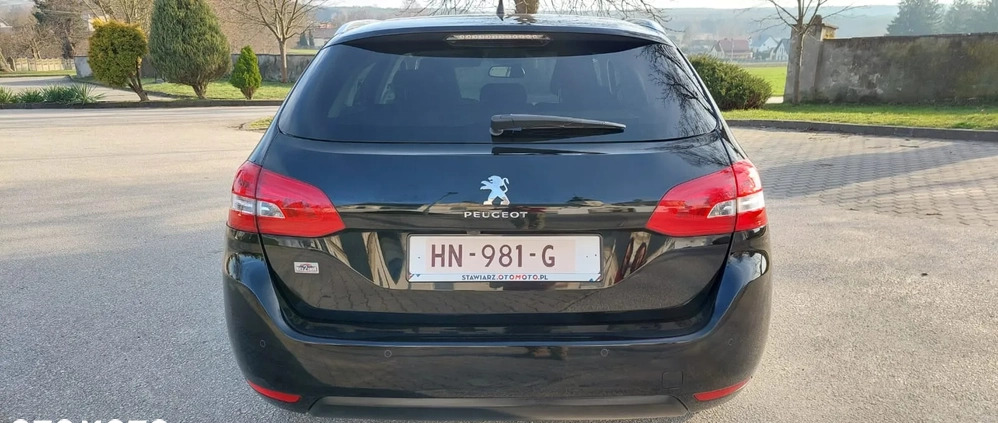 Peugeot 308 cena 29999 przebieg: 225680, rok produkcji 2015 z Lubawka małe 301